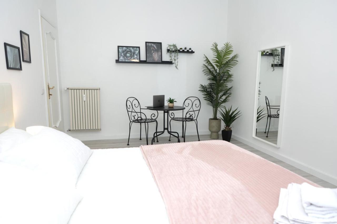The Libra Nordic Home Rome Bagian luar foto
